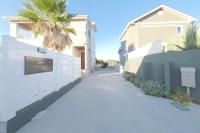 THE POOL HOUSE Kisarazu - B&B Kisarazu