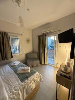 Demis Sea Breeze Apartment - B&B Loutsa