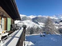 Chalet les Mélèzes - Typique, terrasse & cheminée - B&B Liddes