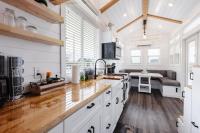 Peaceful Tiny Home - B&B Apple Valley