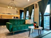 Transylvanian Sunny Apartment - Sleeping and Living Premium Experience - B&B Târgu Mureş