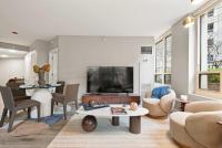 The Bernadin- Designer 3BR City Center with Balcony - B&B Chicago