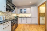 Family Friendly 3BR Townhouse with 6 Beds and Parking - B&B Edimburgo