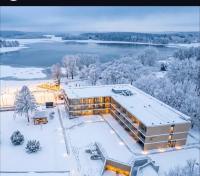Omega Lake Prestige # 5 Private Pool & Jacuzzi & Sauna & Gym & Lake Access - Chambres d’hôtes Olsztyn