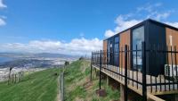 Aorangi Peak Cabins 1 by Tiny Away - Bed and Breakfast Rotorua