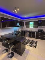 Bang For Your Buck - Bed and Breakfast Nadi