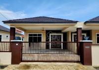 Sakeena Homestay - B&B Padang Serai
