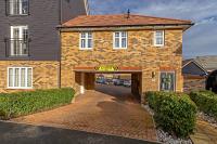 Stylish & Peaceful Bedford Apartment, FREE PARKING, Near M1 Motorway, LUXURY Condition Throughout, Sleeps 5 Guests - Chambres d'hôtes Bedford