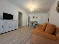 Cozy Deluxe Apartments - Coresi Mall #Brasov - B&B Braşov