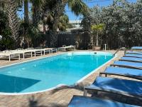 2bd 2ba Beachside W 3Min to Beach - B&B Clearwater Beach
