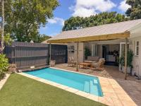 Spacious Holiday house with swimming pool - Chambres d’hôtes Blomtuin