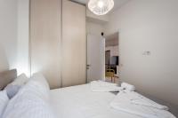 Standard Apartment with Street View