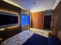 Max Court - Bed and Breakfast Ikeja