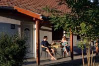 Ceglédi Apartmanpark & Kemping - B&B Cegléd