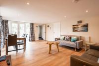 Modern ground floor apartment, near the beach - Chambres d'hôtes New Quay