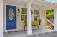 The Blue Door Bungalow - B&B Durham