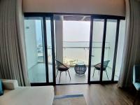 A La Carte Hạ Long Homestay view Biển - B&B Hạ Long