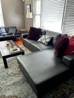 Relaxing 4BR Holiday Retreat Large, Cozy & Close to Airport - B&B Columbus