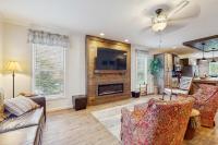 Cozy Downtown Cabin with Grill and Free Local Tickets - Ferienwohnung Gatlinburg