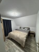 Sunny Hill Cab - B&B Bulz