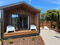 Ocean Sounds - Where Style Meets Nature - B&B Mapua