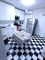 DOWNTOWN STAY-Free Wifi&Self Checkin - B&B Toronto