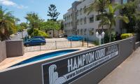 Hampton Court Apartments - Bed and Breakfast Brisbane