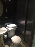 Vierbettzimmer mit eigenem Bad