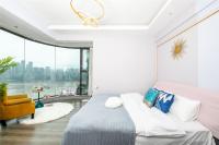 Suite with Lake View