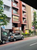 Beige Frame - B&B Tokyo