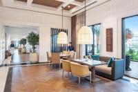 4 Bedroom Suite Building-Wide Balcony Fujairah - B&B Fujairah