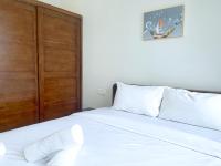 Three-Bedroom Apartment with Sea View