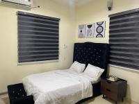 Luxury 4 BR Apt w private Parking, Magodo Estate - B&B Magodo II