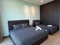 Three-Bedroom Apartment with Park View