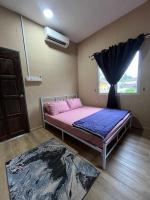 FMAZ Cottage - B&B Kampong Gong