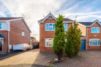 Peaceful 3 Bedroom Detached Home with ample parking, only 7 mins to Chester - sleeps 5 - B&B Saltney