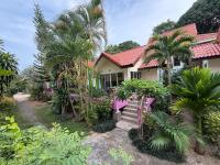 Mae Somboon House - B&B Ban Lamai