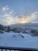 Superbe appartement, vue imprenable sur les montagnes - 1 chambre & 1 bureau - B&B Font-Romeu-Odeillo-Via