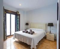 Deluxe One-Bedroom Apartment with City View