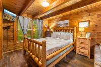Secluded Cozy Cabin with Hot Tub & Fire Pit - Ferienwohnung Pigeon Forge