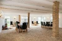 Authentic Country Stay At A Farm Guesthouse - B&B Hårlev