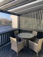 Cosy two Bedroom Chalet near Rossaveel Ballynahown - B&B Derroogh