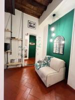 Green Chic Flat in Centre near the Train Station - Bed and Breakfast Florence