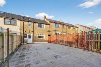 The Hide - Suburban Terraced Home - Bed and Breakfast Ardrossan