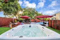 Heated Pool Spa BBQ Pool Table WiFi Near Beach-Downtown Fun - B&B Palm Beach Gardens