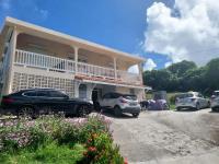Fleurie Faula, Grand appartement confort à 5 min des plages - Chambres d'hôtes Le Vauclin