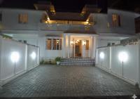 La Vista Ocean - Calm Coastal Villa on ECR - 4 BR Private Stay - Chambres d'hôtes Kūvattūr