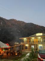Rivertouch Tirthan Cafe and Stay - Ferienwohnung Kotla