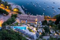 Mare Sano 2 Bedroom Apartment #9 with Pool by Irundo - Chambres d'hôtes Opatija