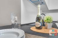 SAN15 - Elegant apartment with city view - - Ferienwohnung Mailand